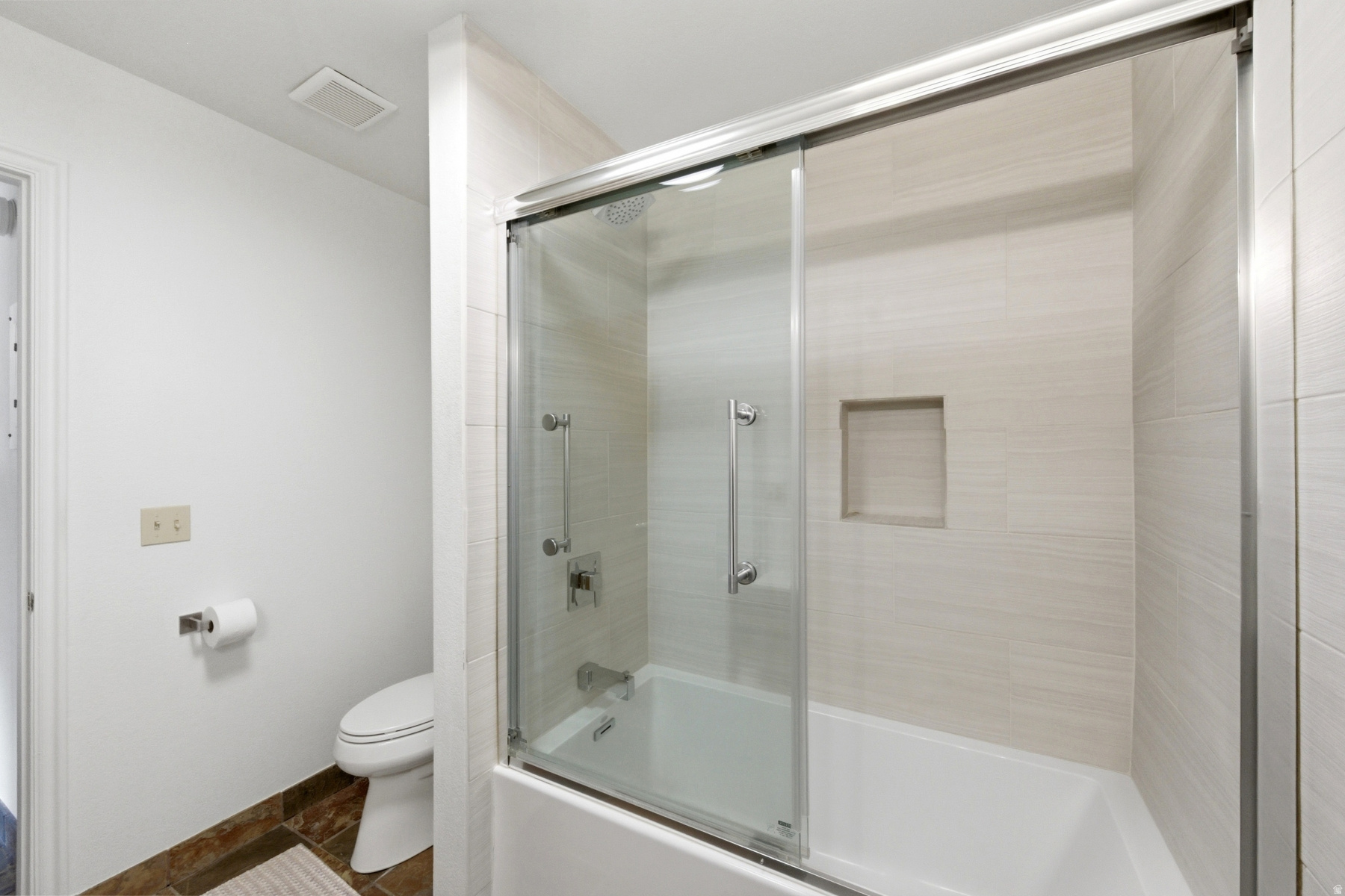 CARRIAGE HOUSE CONDOMINIUMS - Residential