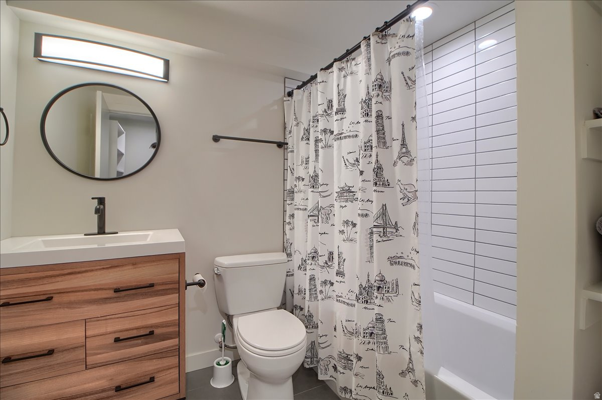 TASRRACES OF ROSE PARK - Residential