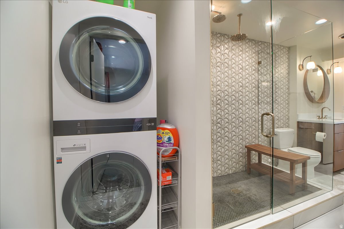 TASRRACES OF ROSE PARK - Residential