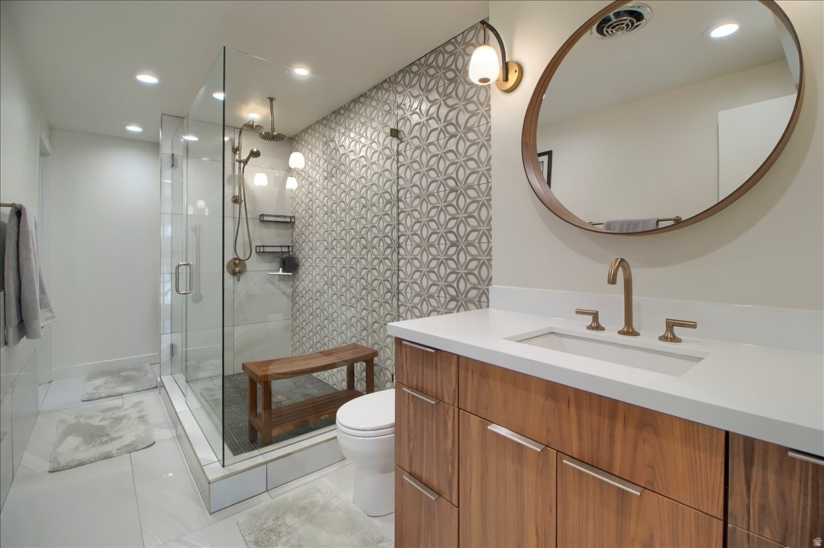 TASRRACES OF ROSE PARK - Residential