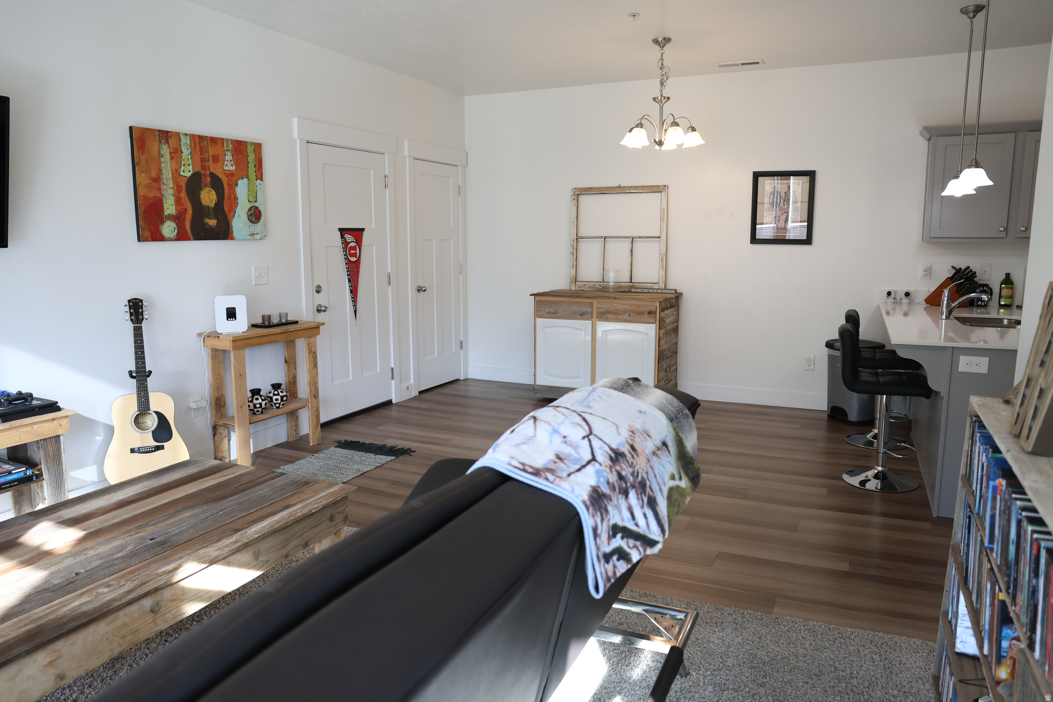 THE EXCHANGE - Residential