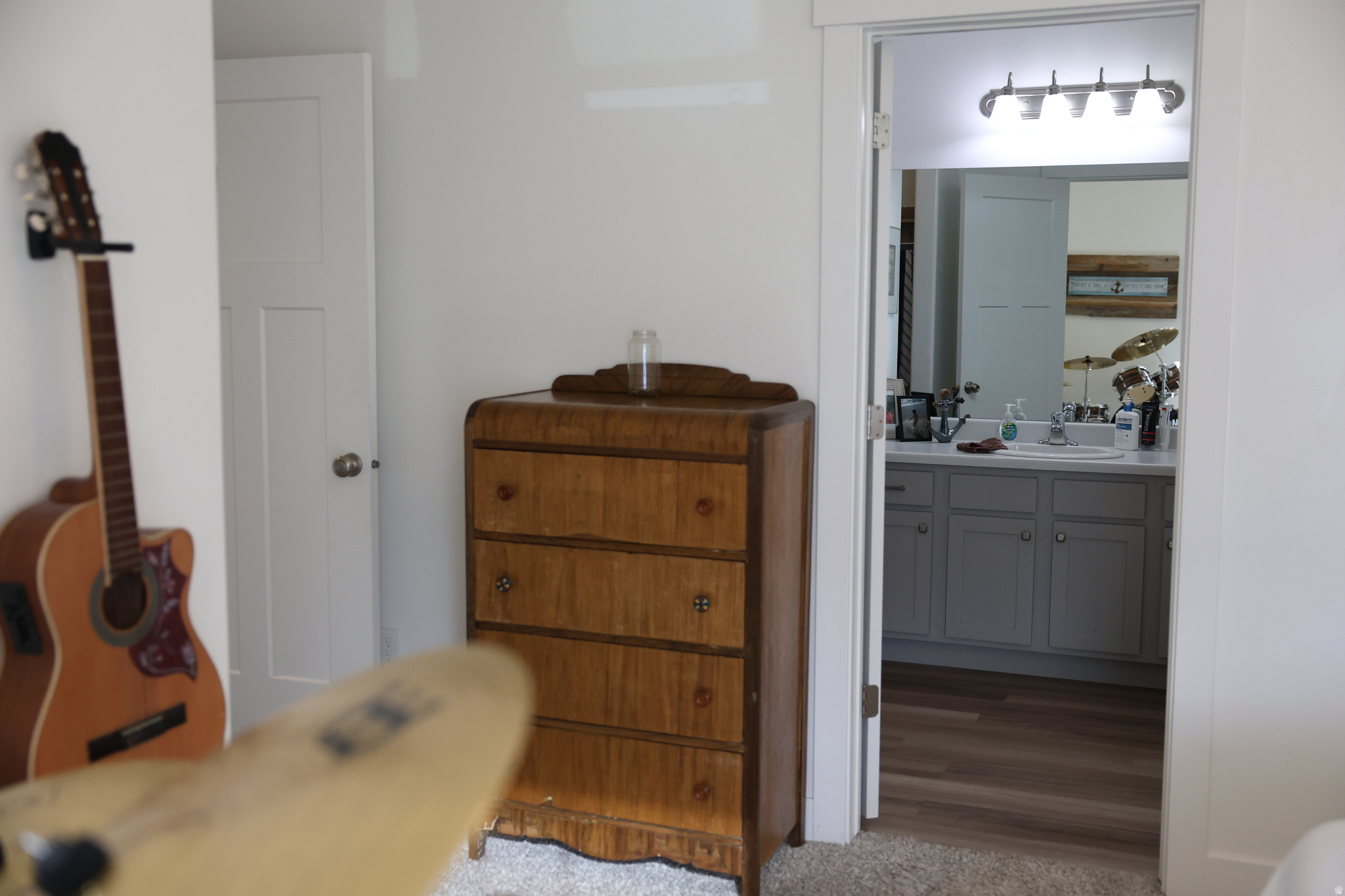 THE EXCHANGE - Residential