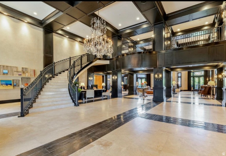 DAKOTA MOUNTAIN LODGE - Residential
