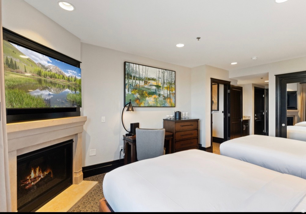 DAKOTA MOUNTAIN LODGE - Residential