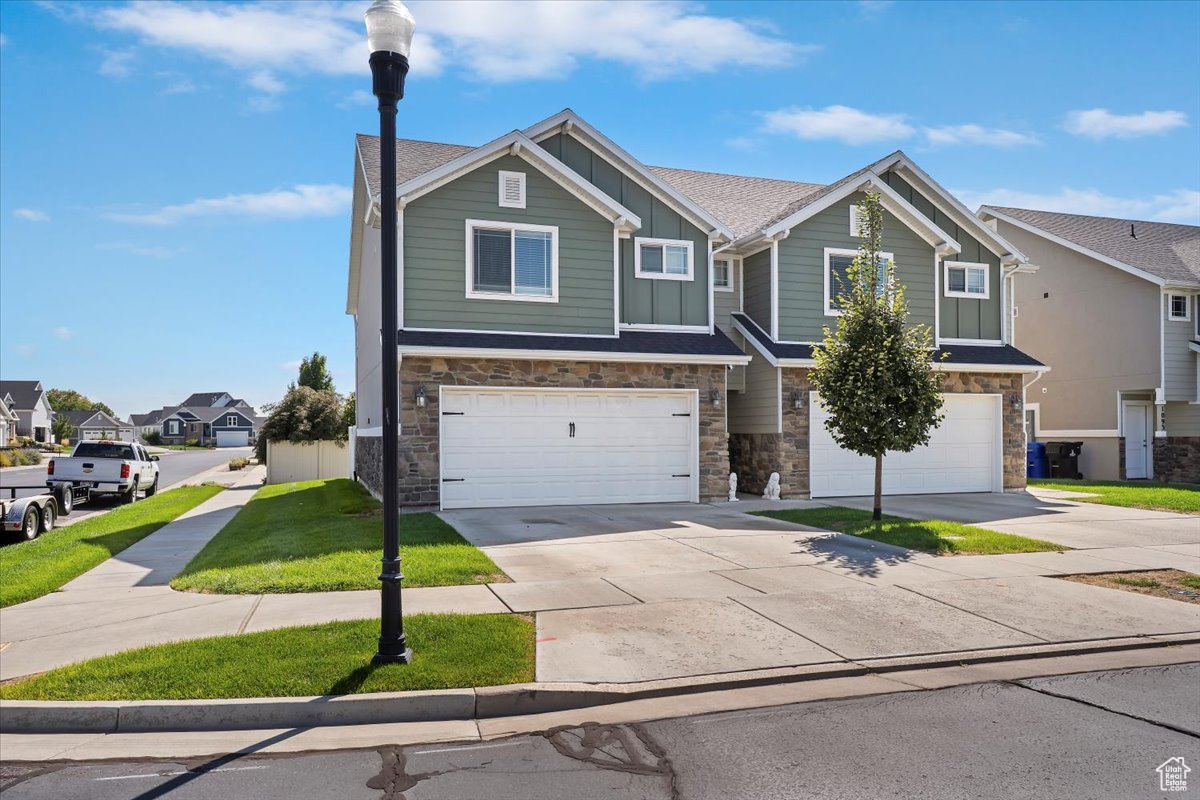 STOKER GARDENS - Residential