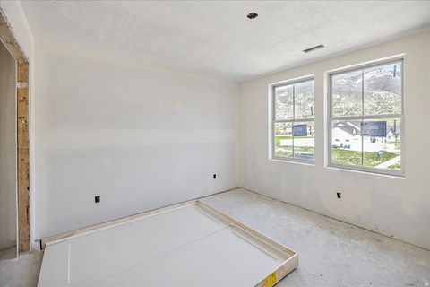 Tiny photo for 452 S DANIEL DR #804, Farmington, UT 84025 (MLS # 2149941)