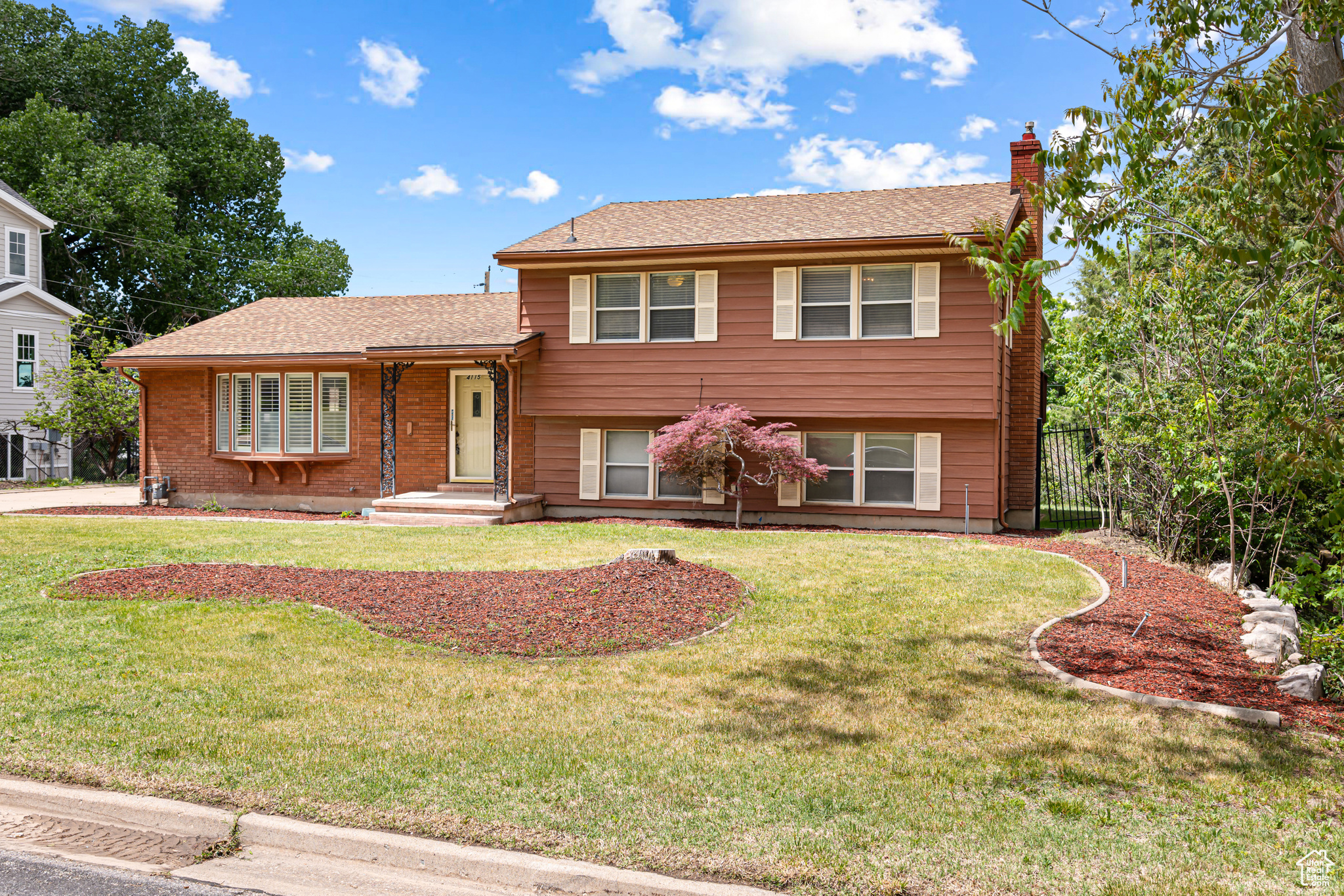 4115 Edgehill Dr, Ogden, Utah image 2