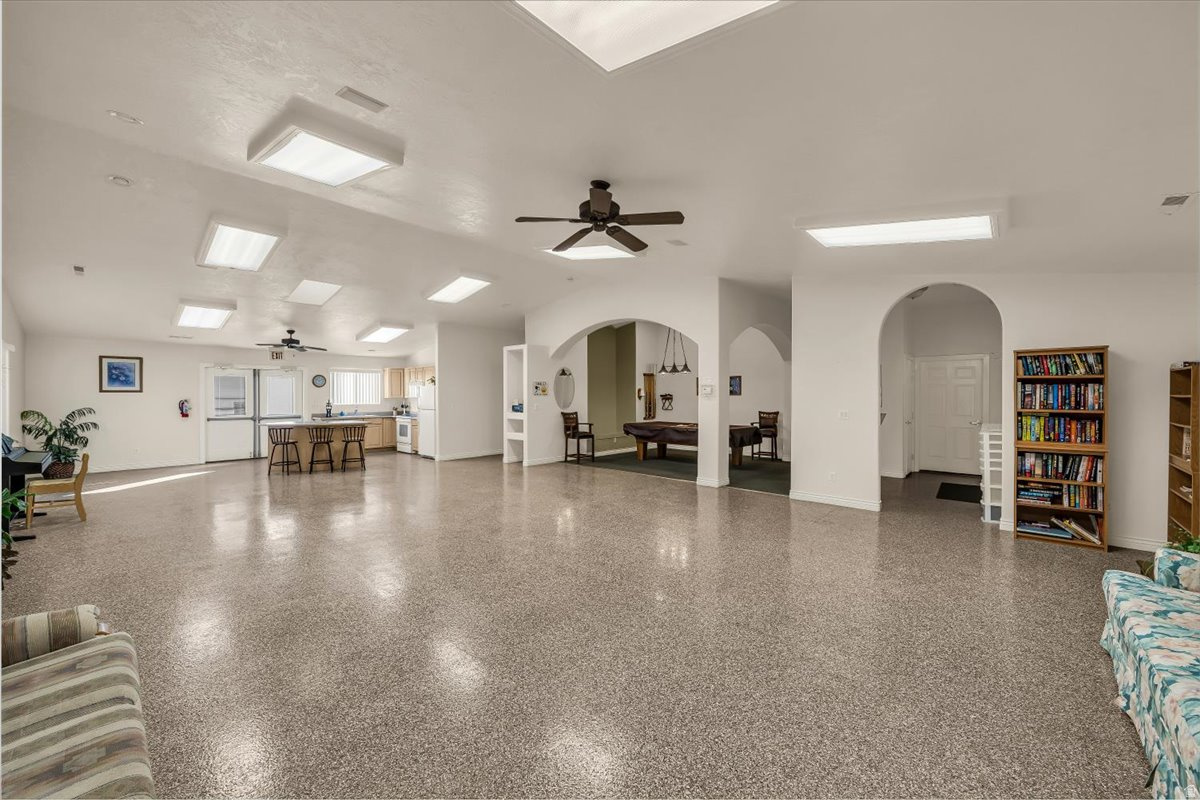 RIDGEPOINTE 1 AMD - Residential