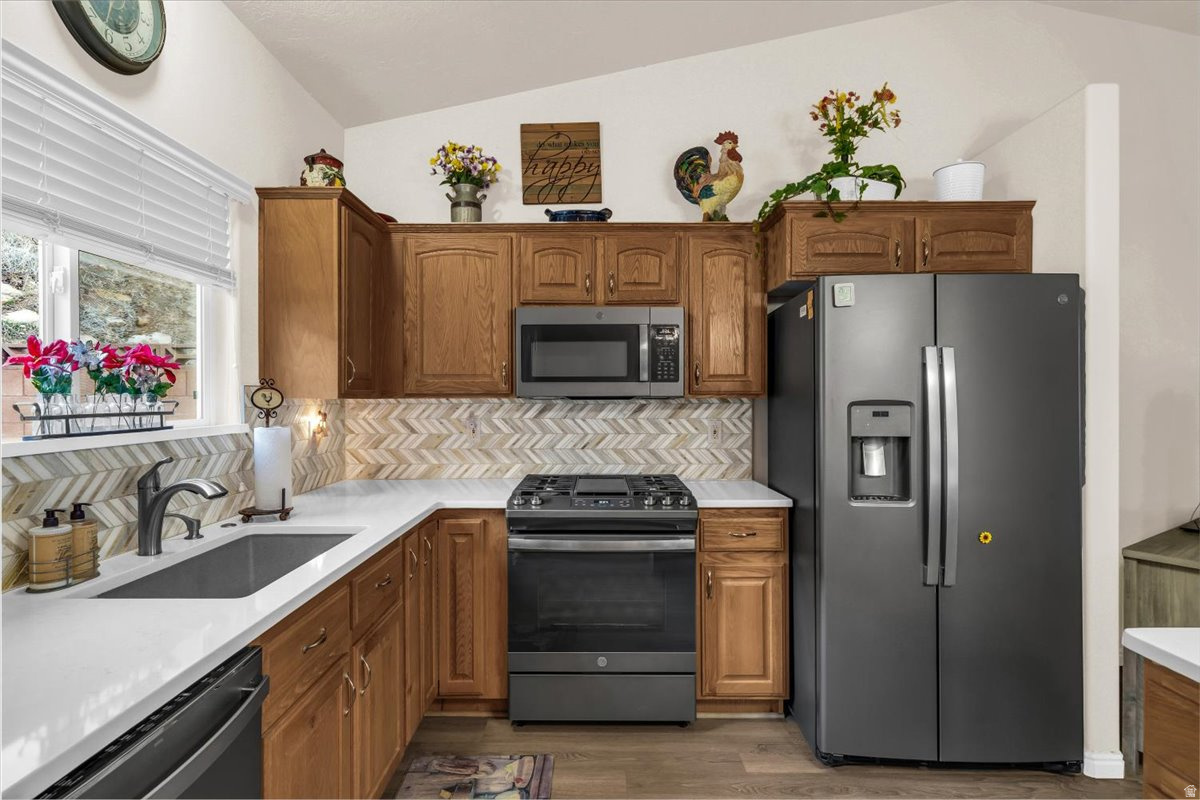 RIDGEPOINTE 1 AMD - Residential