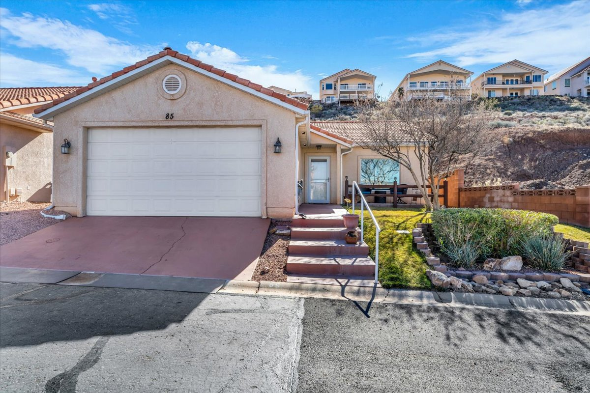 RIDGEPOINTE 1 AMD - Residential