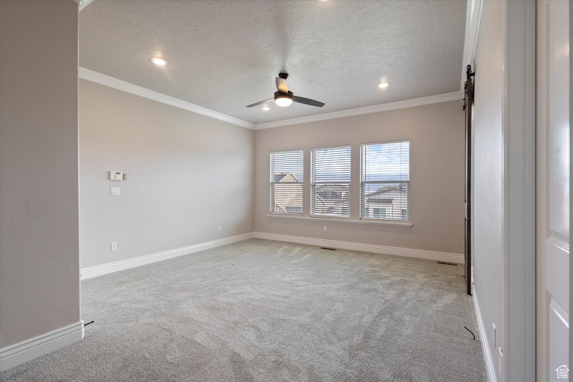 THE BENCHES - Residential