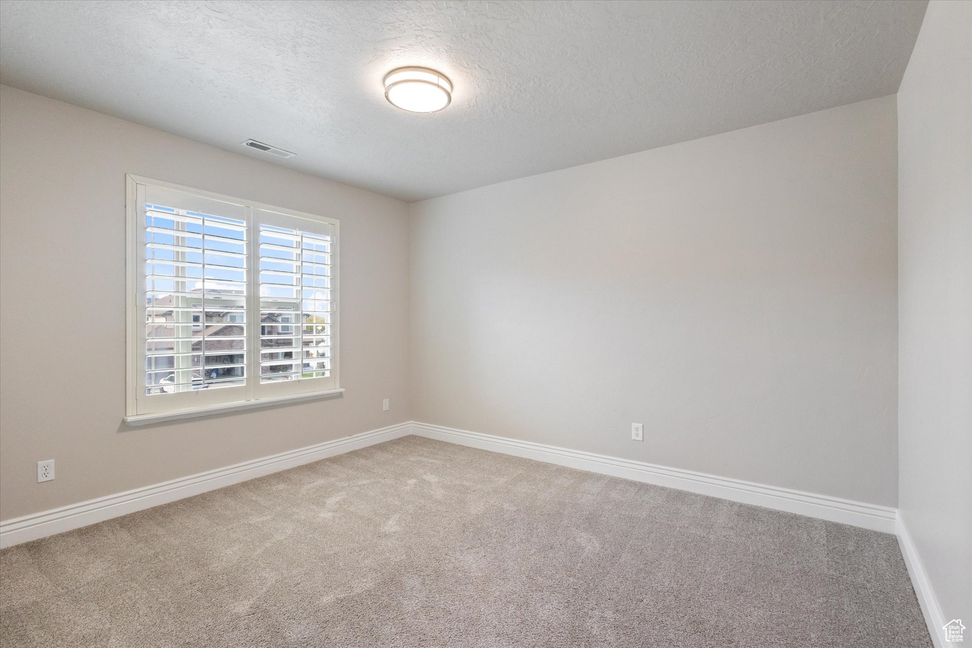 THE BENCHES - Residential