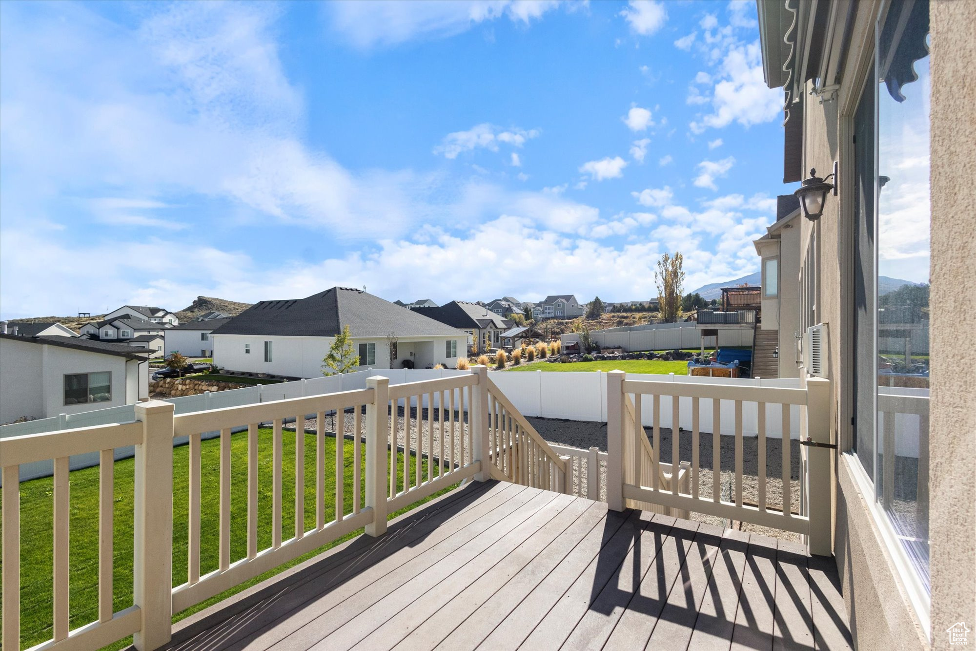 THE BENCHES - Residential