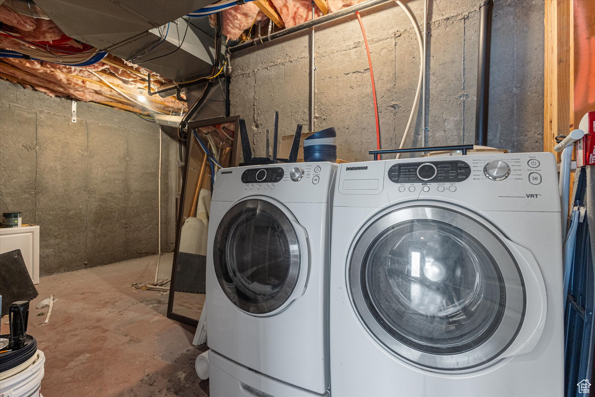 THE BENCHES - Residential