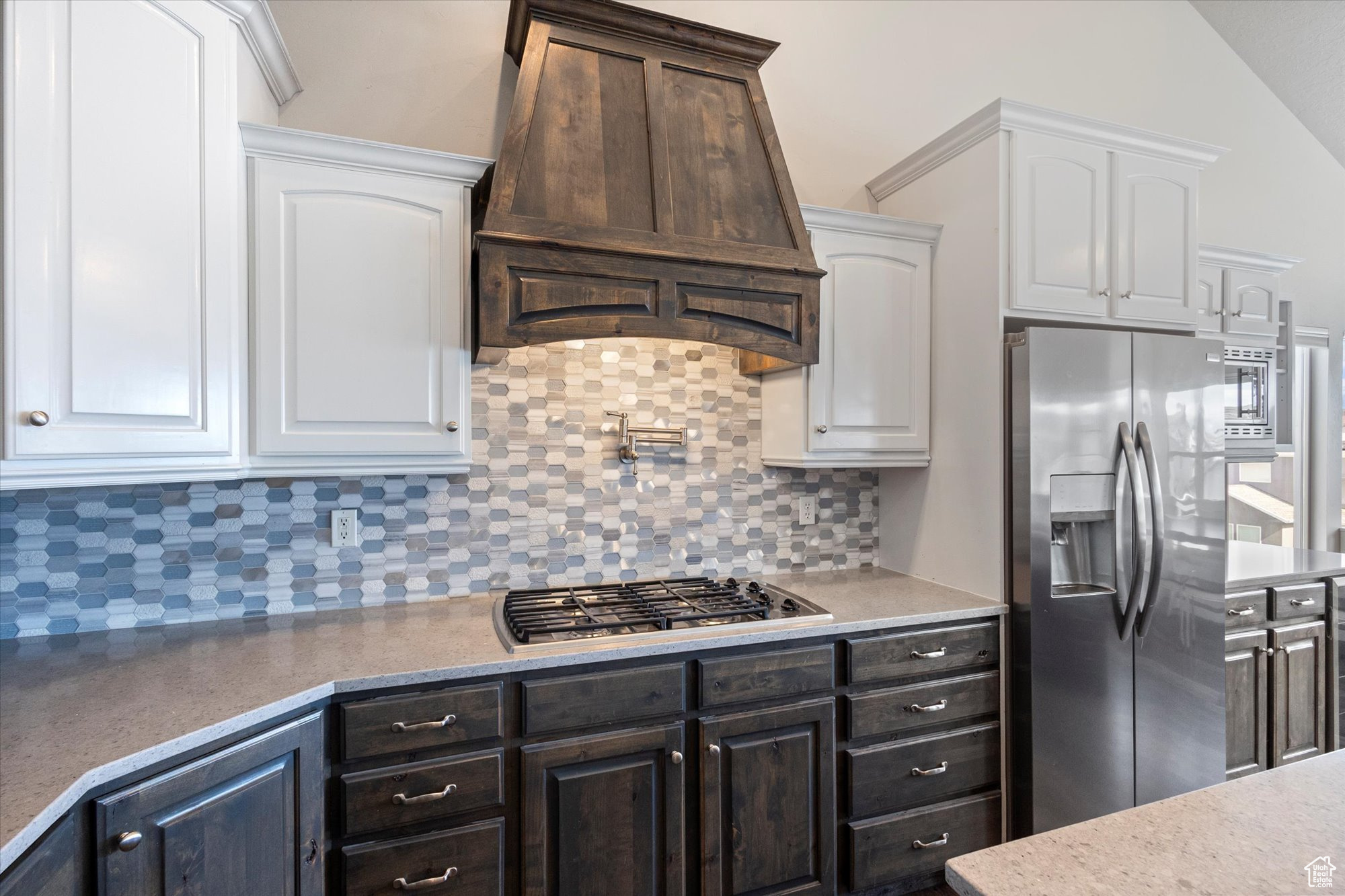 THE BENCHES - Residential