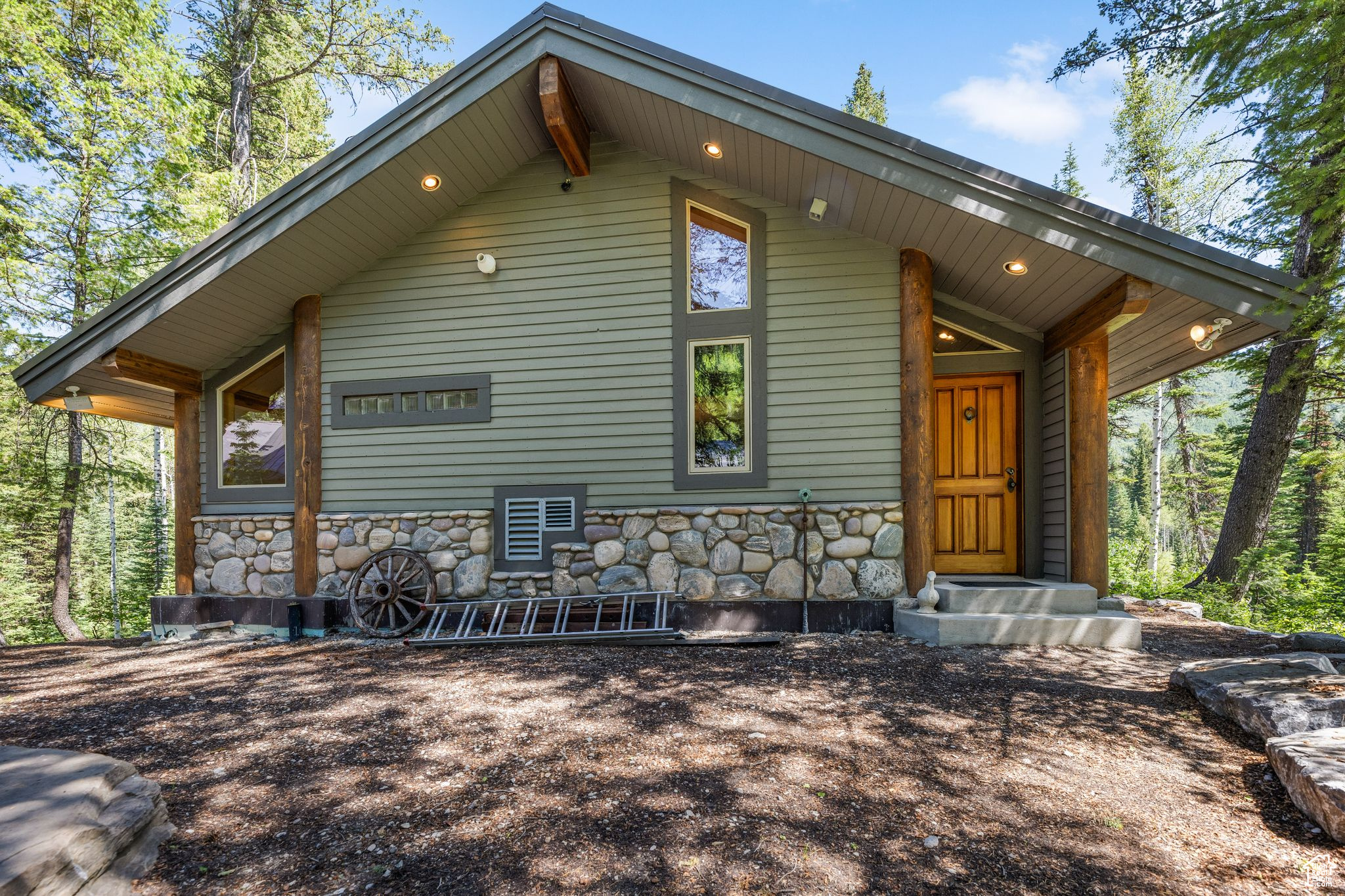 CARDIFF FORK - Residential