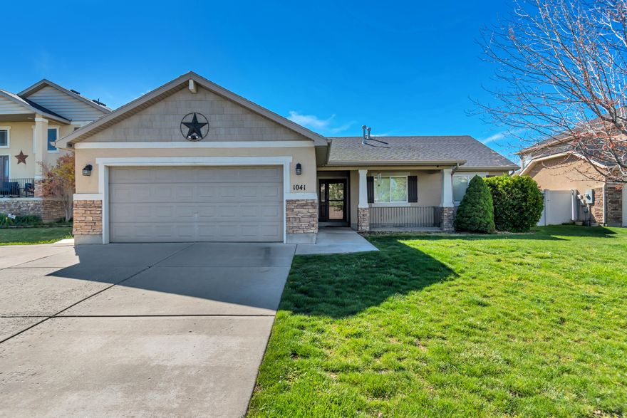 Enjoy the ease of single-level living in this quiet cul-de-sac setting. Beyond the home itself, the community offers exceptional convenience-located near local schools and Legacy Park, which features a family-friendly splash pad, basketball courts, and easy access to the scenic Legacy Parkway Trail for walking and biking. This home offers both comfort and lifestyle. Move-in ready and waiting to welcome you home.