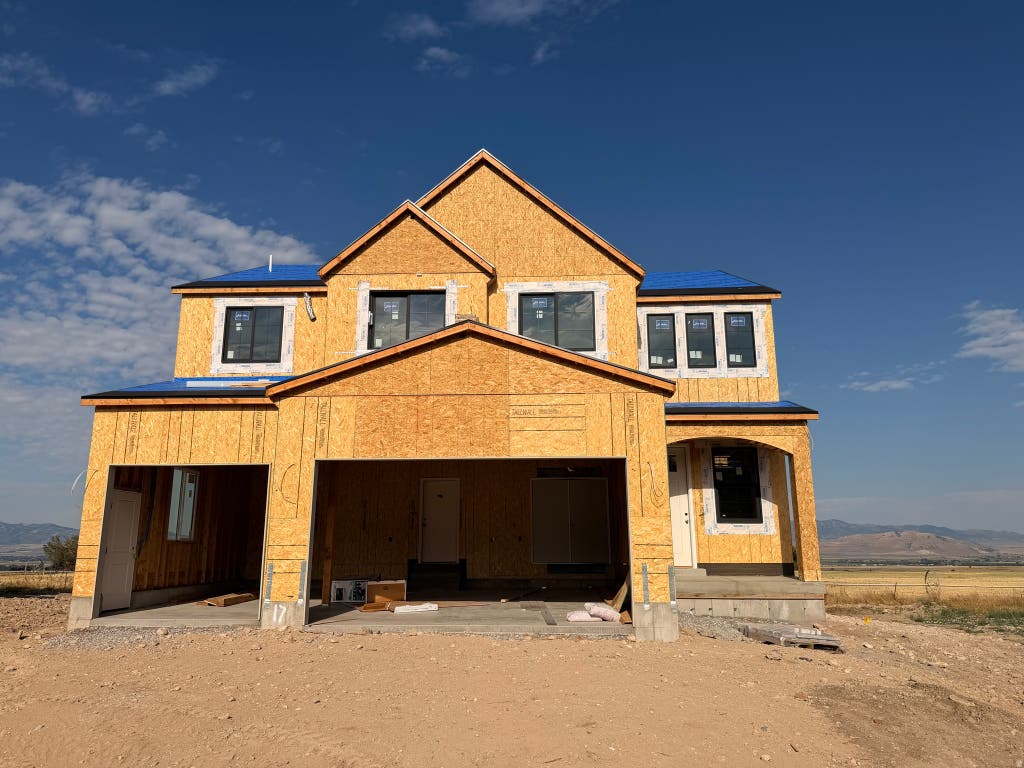 Photo of 535 N 510 E, Smithfield, UT 84335 (MLS # 2175832)