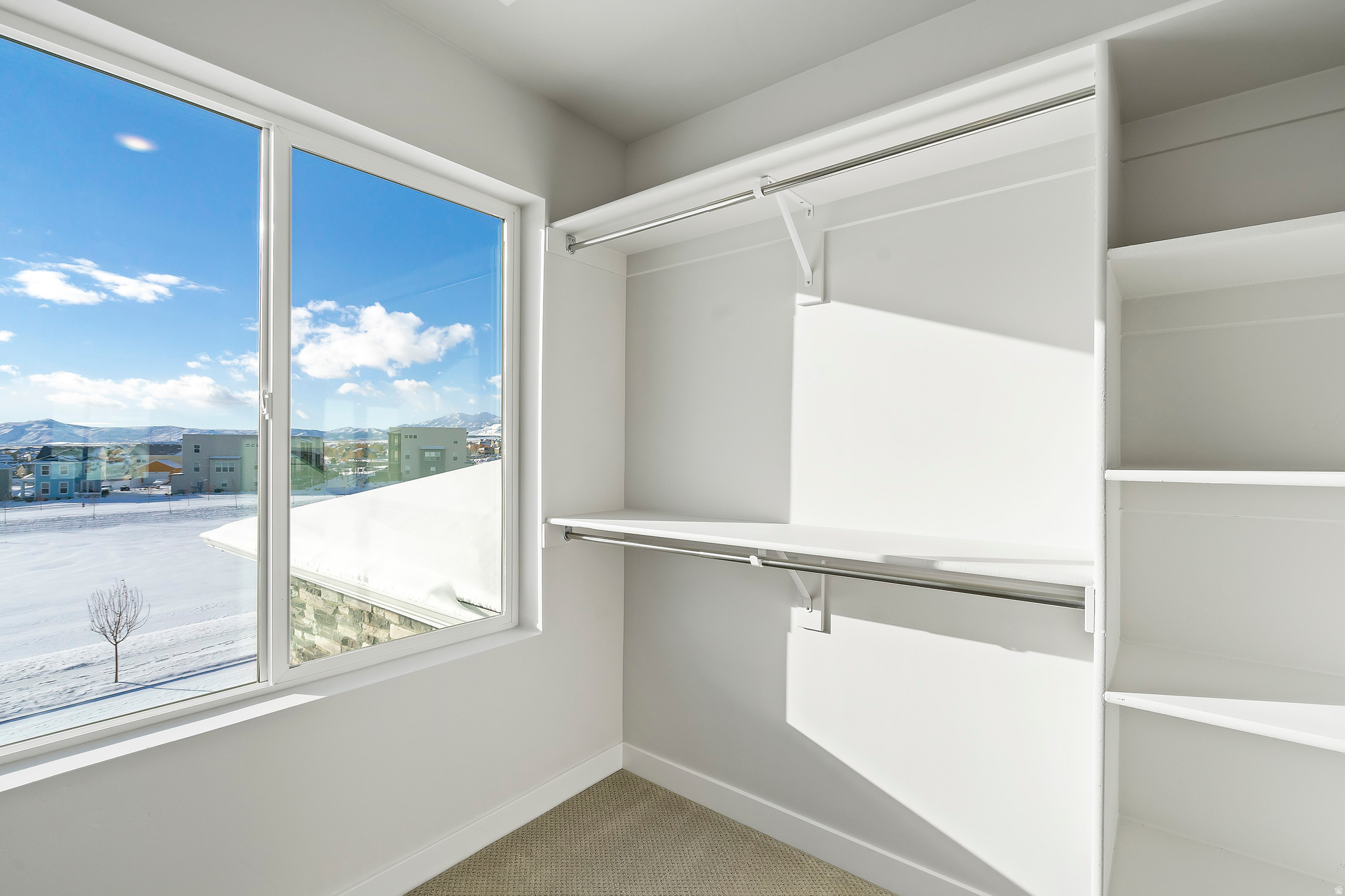 OQUIRRH WEST - Residential