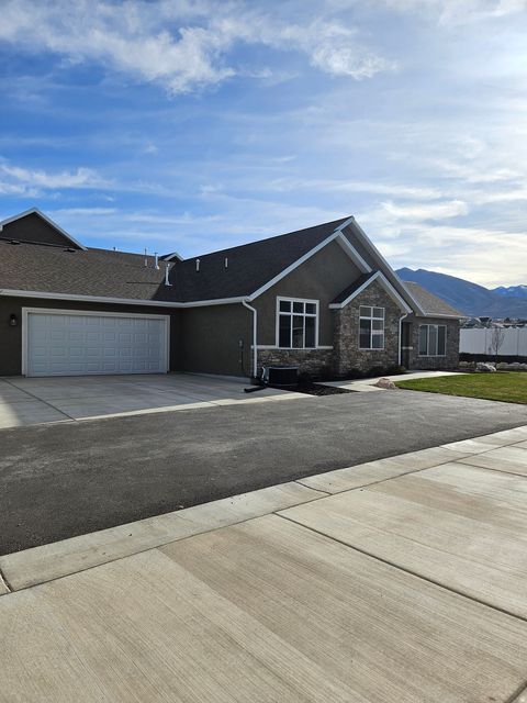 Photo of 224 E 850 ST N #D, Tooele, UT 84074 (MLS # 2135649)