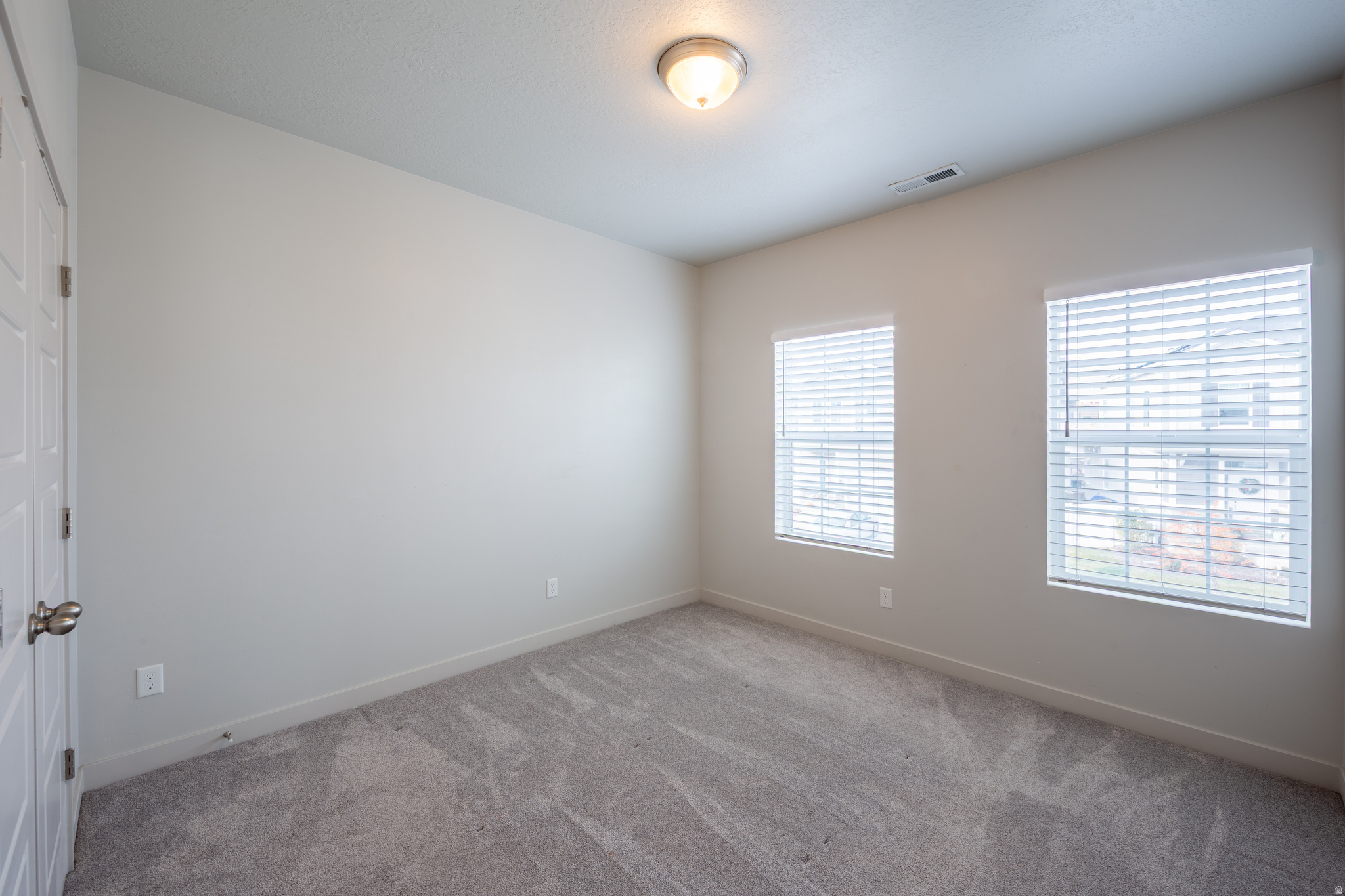 HOLBROOK FARMS - Residential Lease