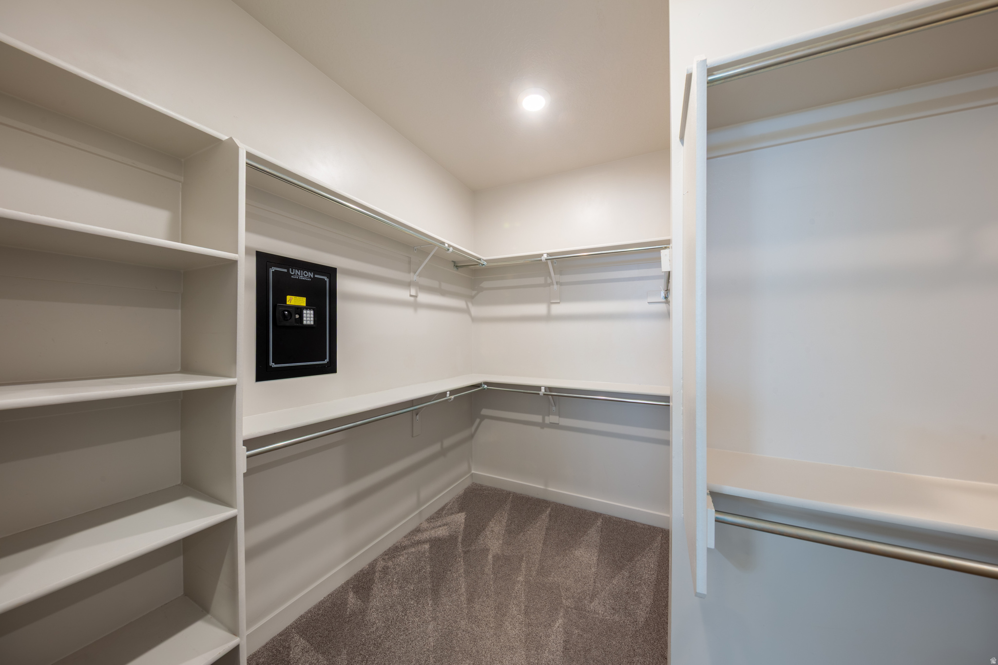 HOLBROOK FARMS - Residential Lease