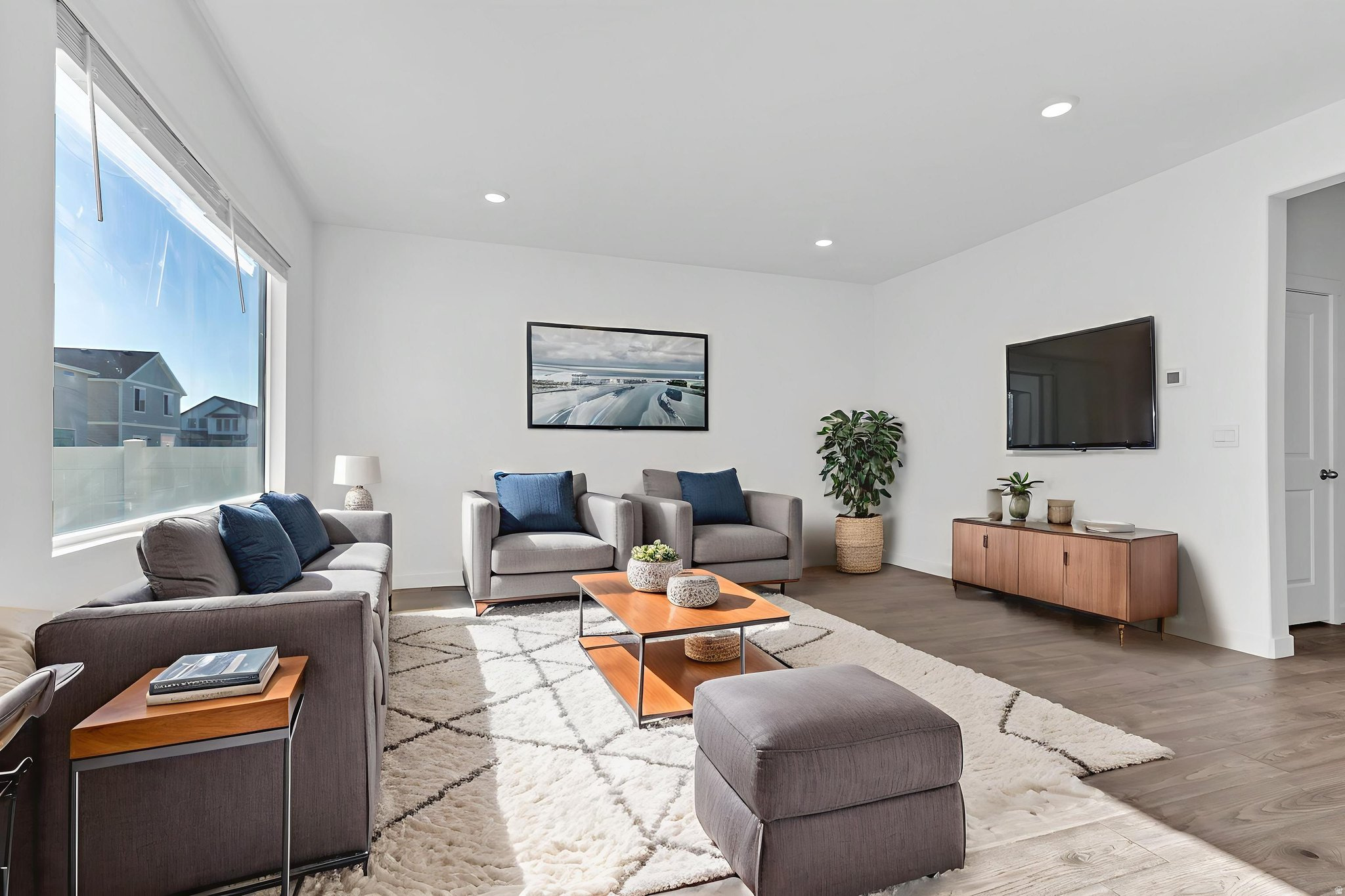 NORTHSHORE - Residential