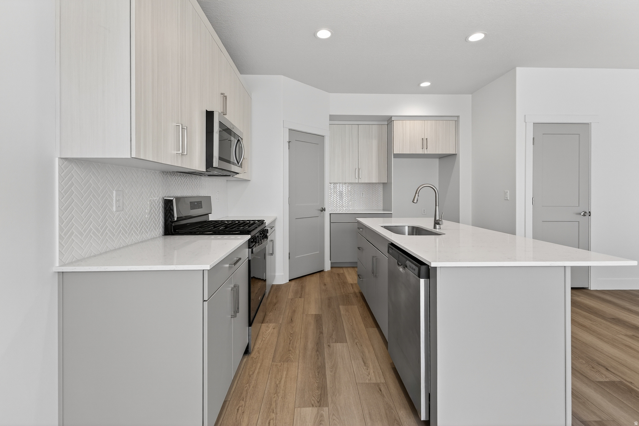 VILLAGES AT GREEN FARM - Residential