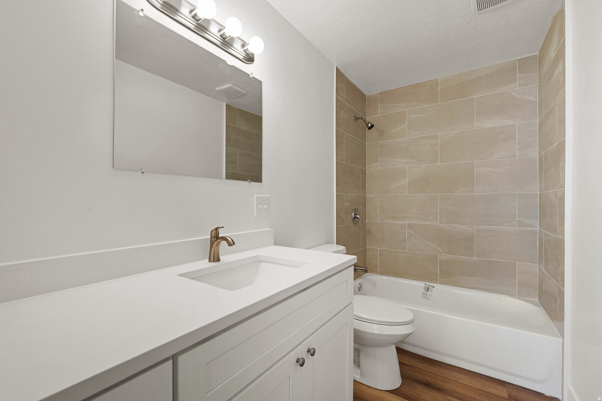 BROOKFIELD - Residential