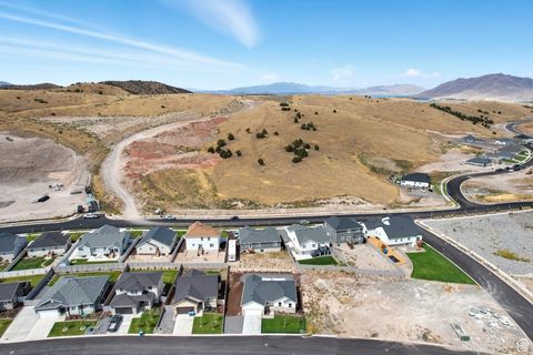 Tiny photo for 1502 S WINDSONG DR, Santaquin, UT 84655 (MLS # 2111223)