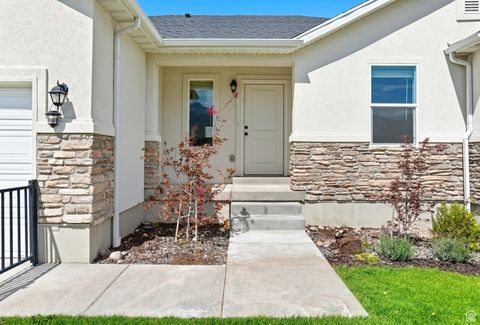 Tiny photo for 1502 S WINDSONG DR, Santaquin, UT 84655 (MLS # 2111223)
