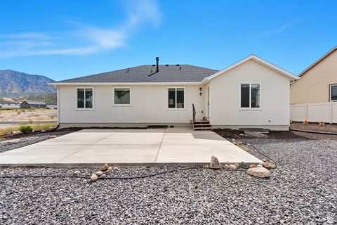 Tiny photo for 1502 S WINDSONG DR, Santaquin, UT 84655 (MLS # 2111223)