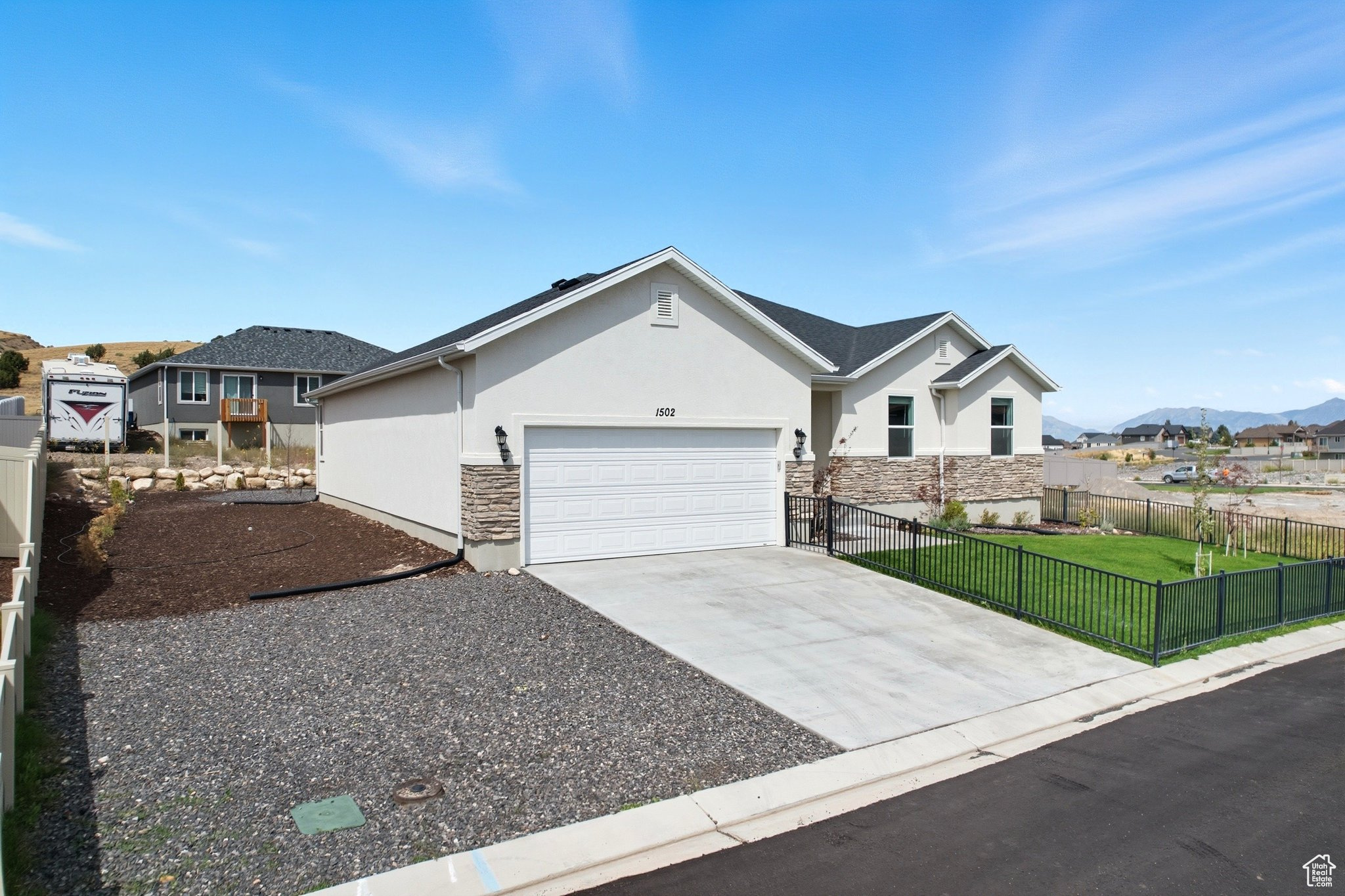 RIDGE - Residential