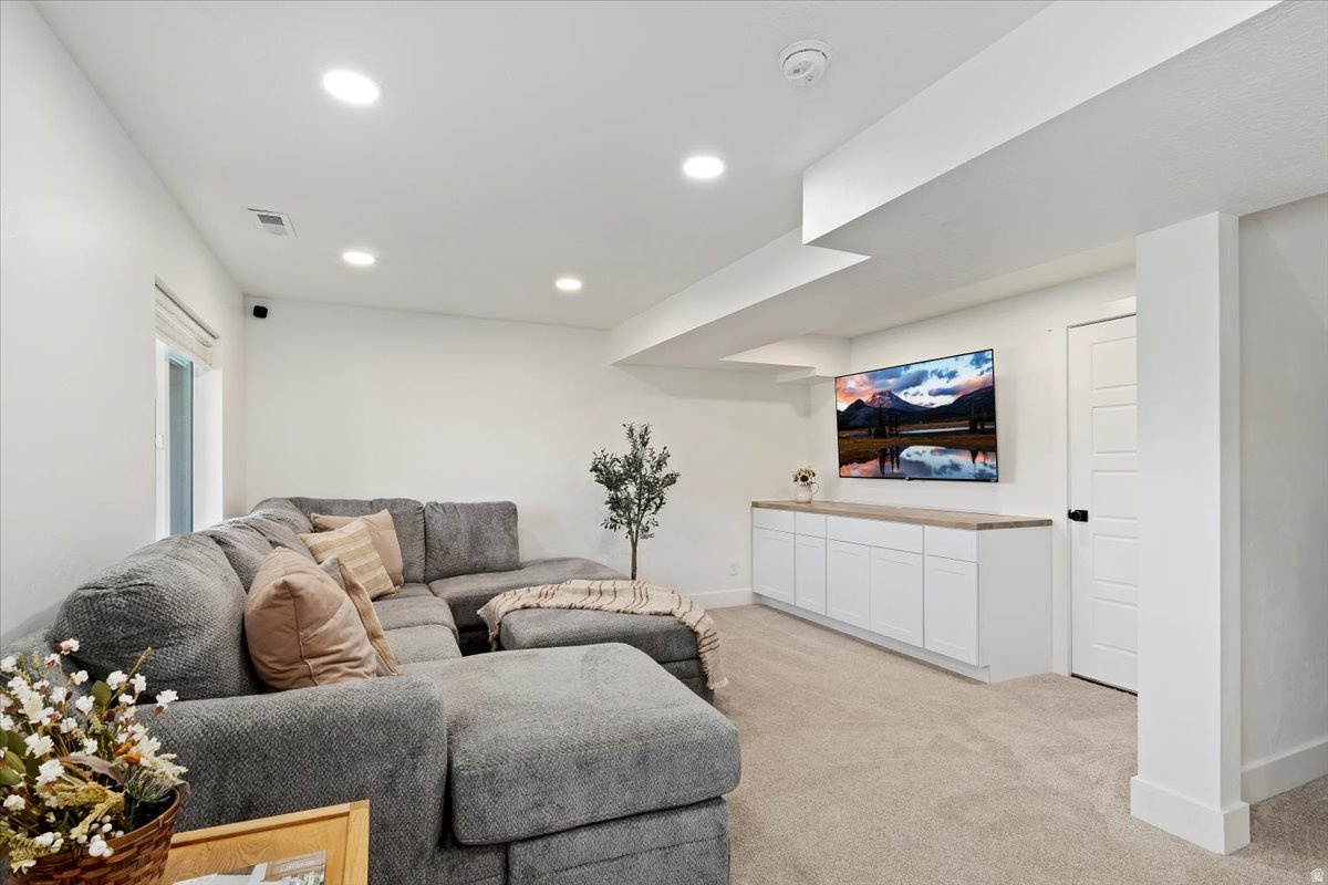 PONY EXPRESS TOWNHOMES - Residential