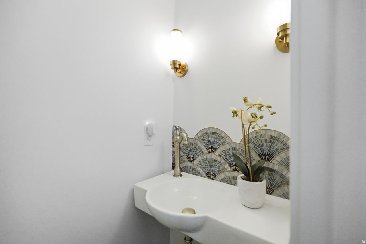 MEADOW LANDS - Residential