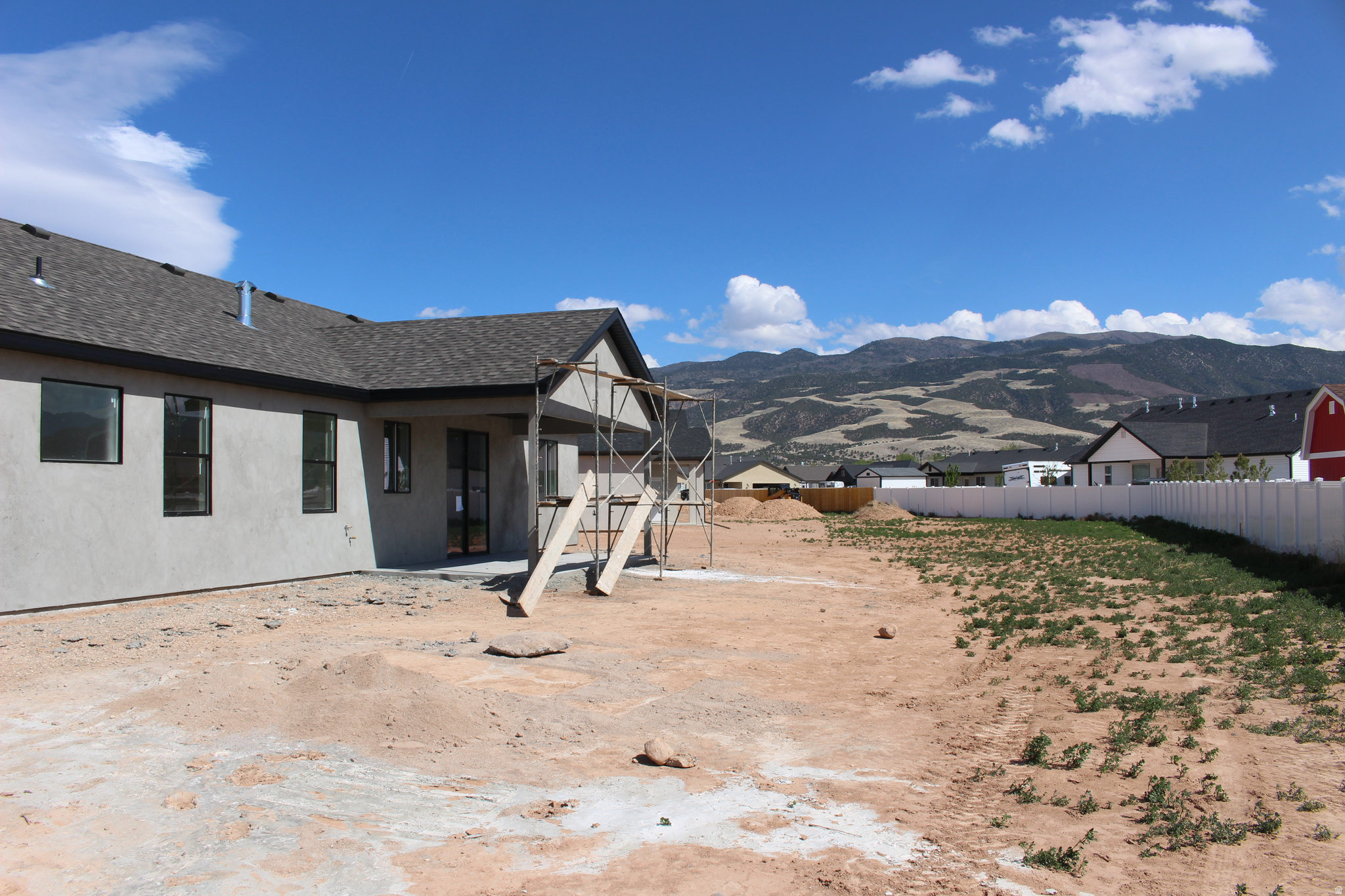 VALLEY GATE ESTATES - Residential