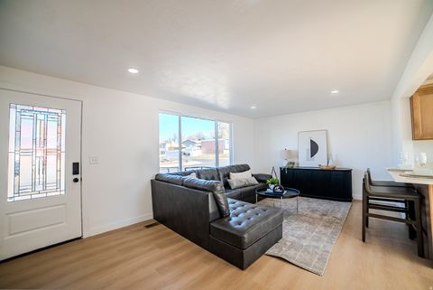 Tiny photo for 87 W 8710 S, Sandy, UT 84070 (MLS # 2133279)