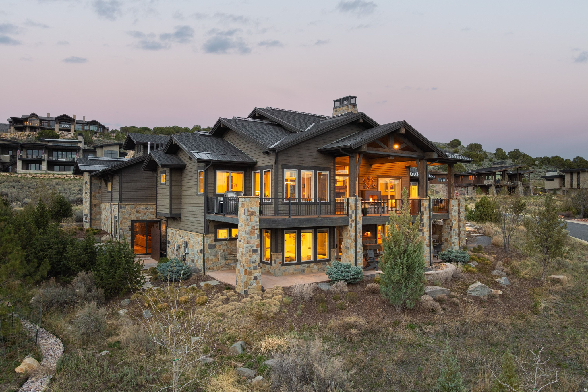RED LEDGES - Residential