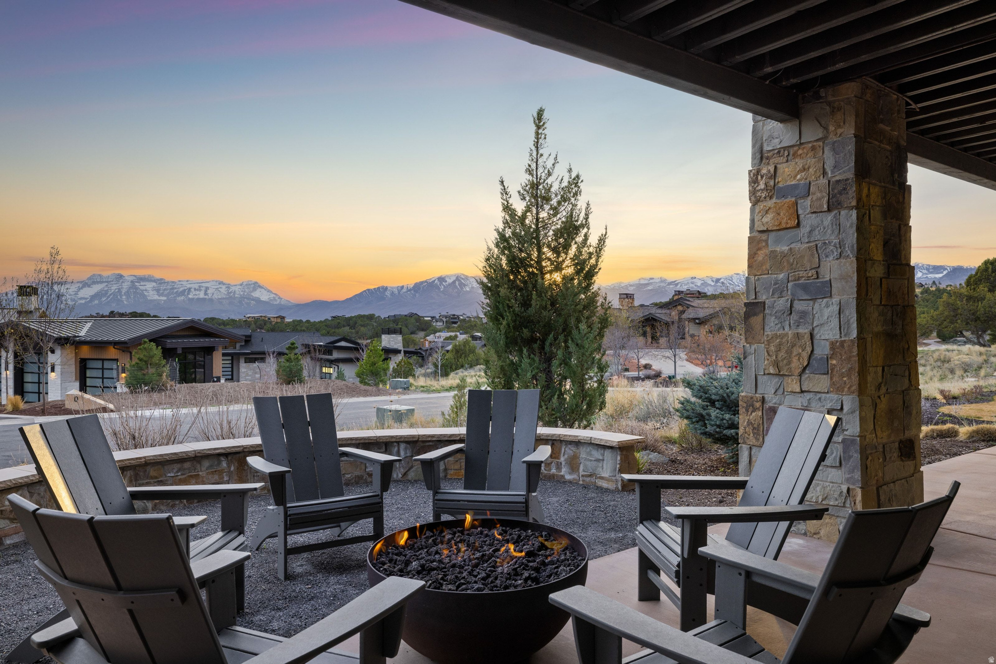 RED LEDGES - Residential