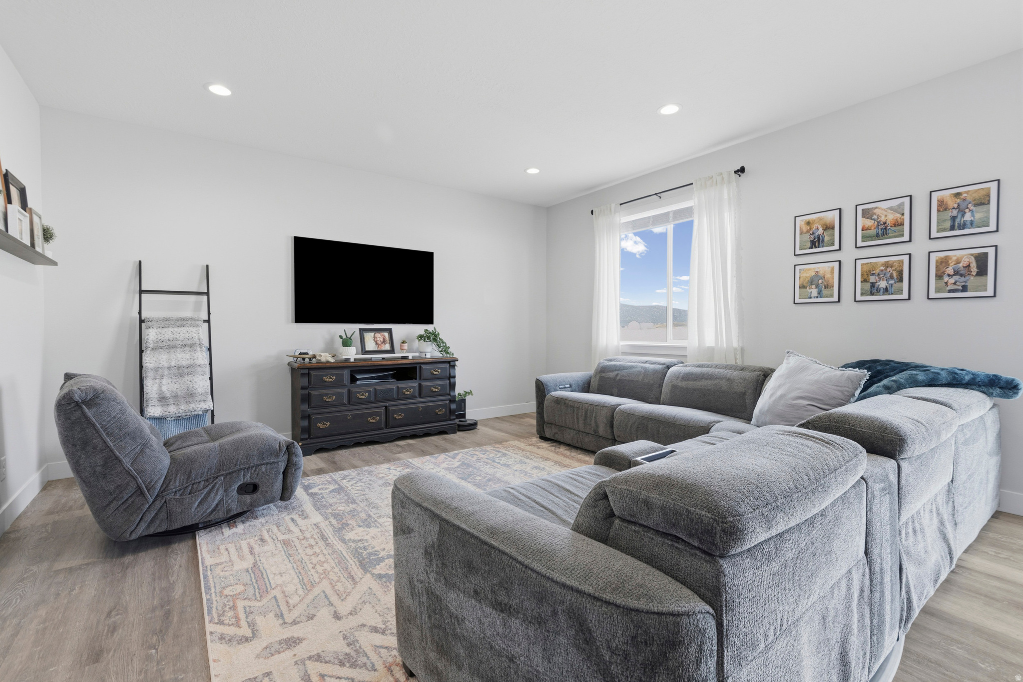 POLE CANYON/WHITE HILLS - Residential