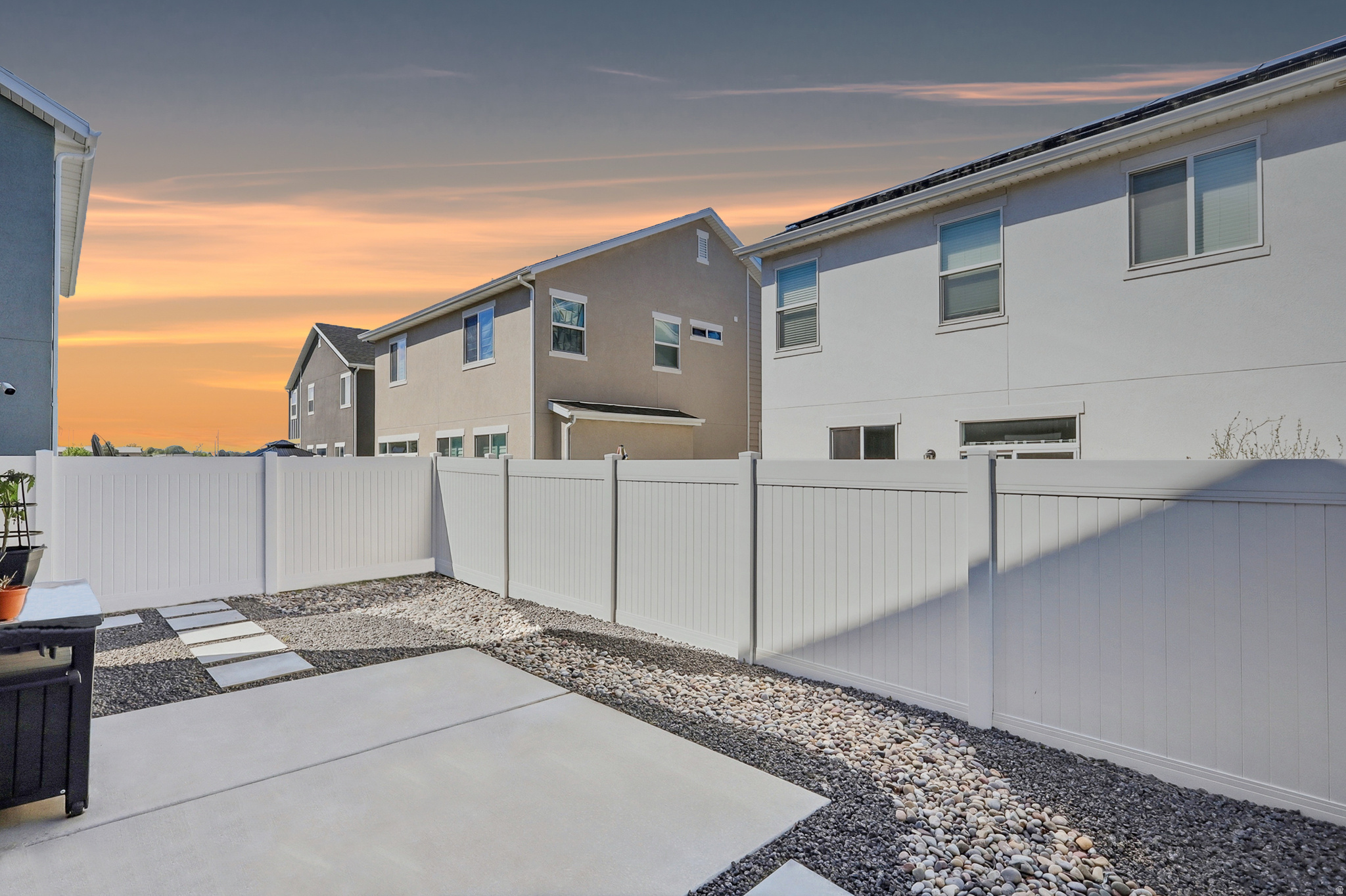 SALT POINT - Residential