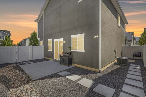 Tiny photo for 3881 S 2990 W, West Haven, UT 84401 (MLS # 2157500)