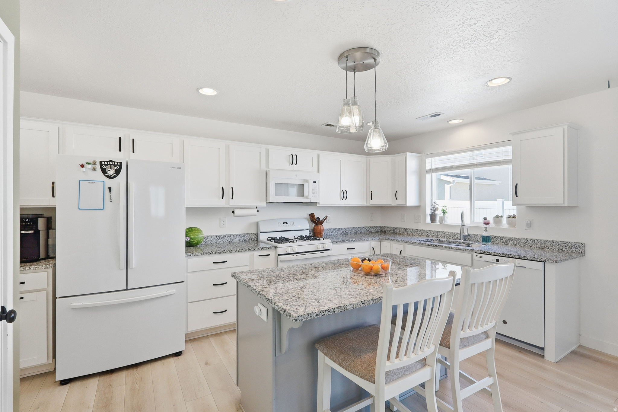 SALT POINT - Residential