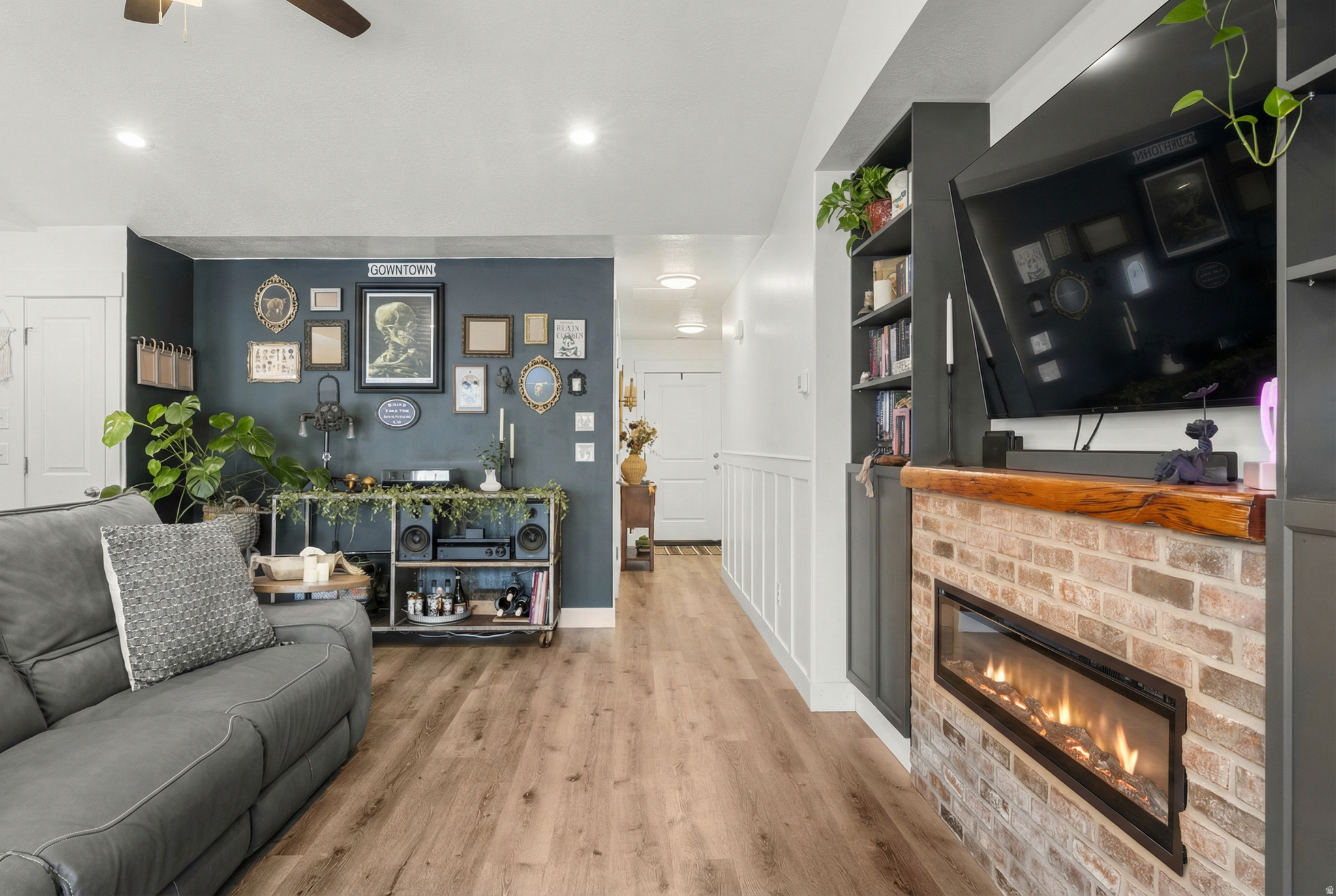 WOLFPACK CROSSING SU - Residential