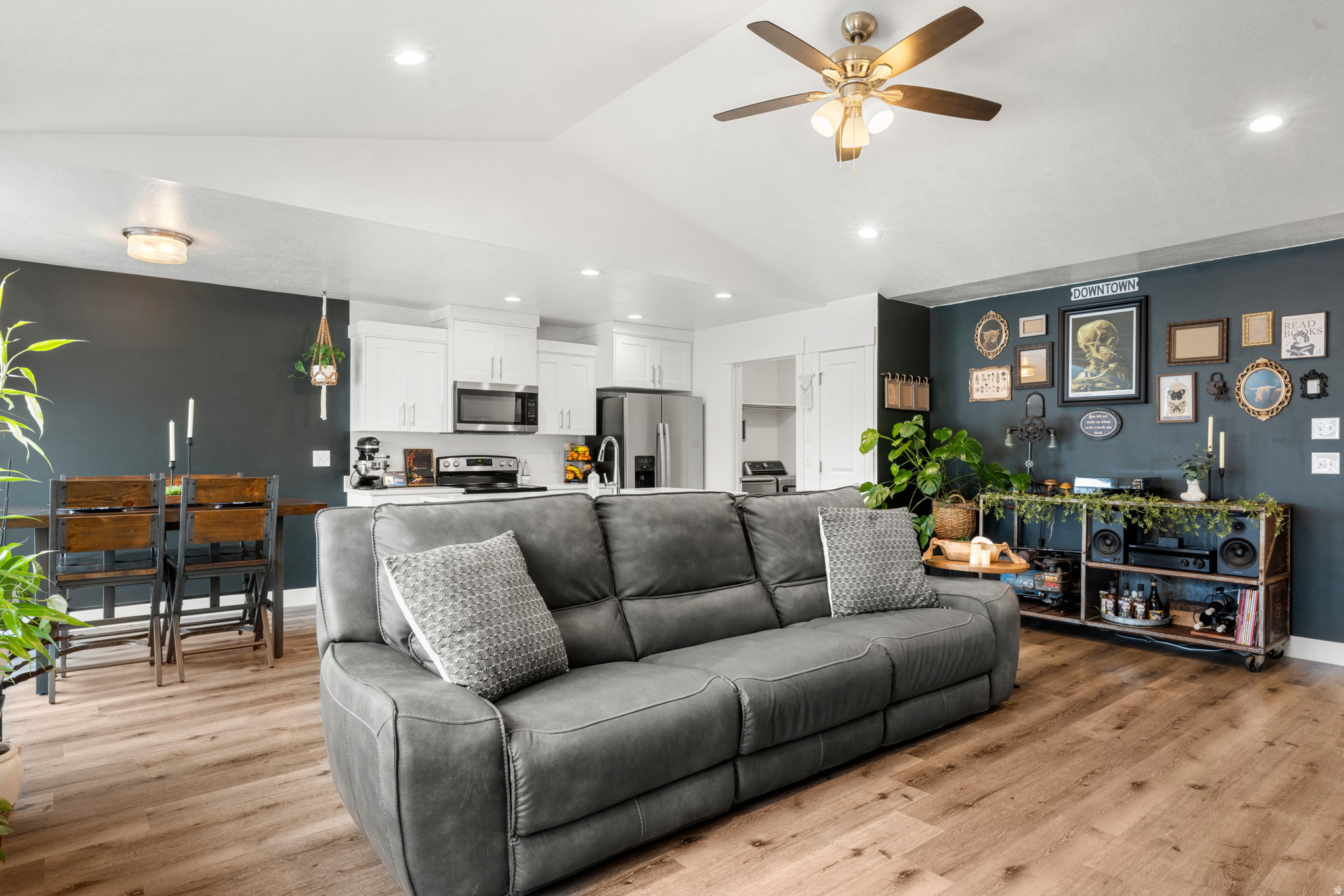 WOLFPACK CROSSING SU - Residential