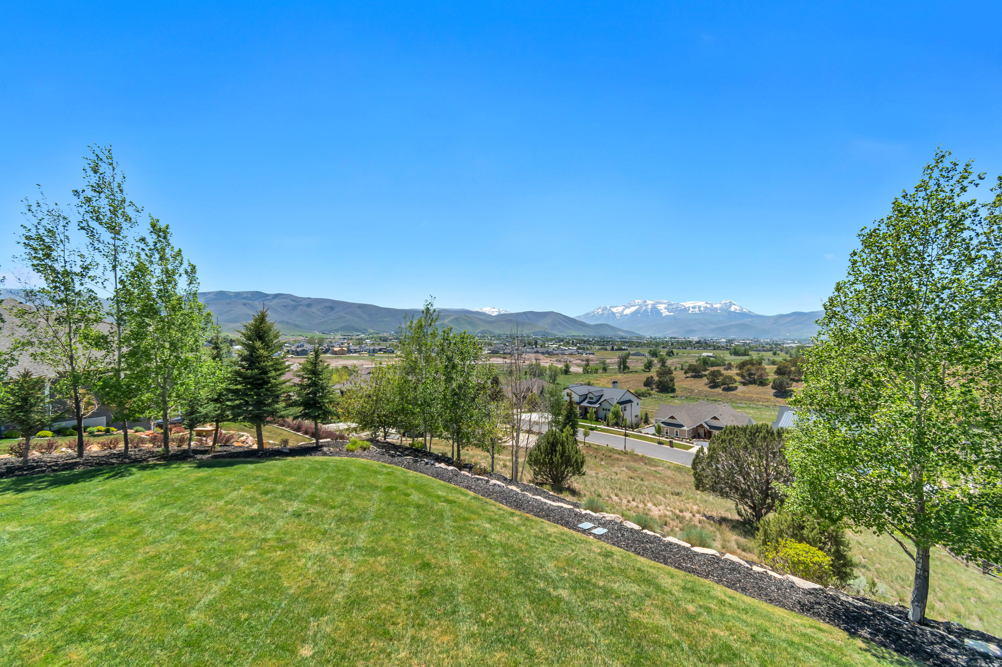LAKE CREEK - Residential