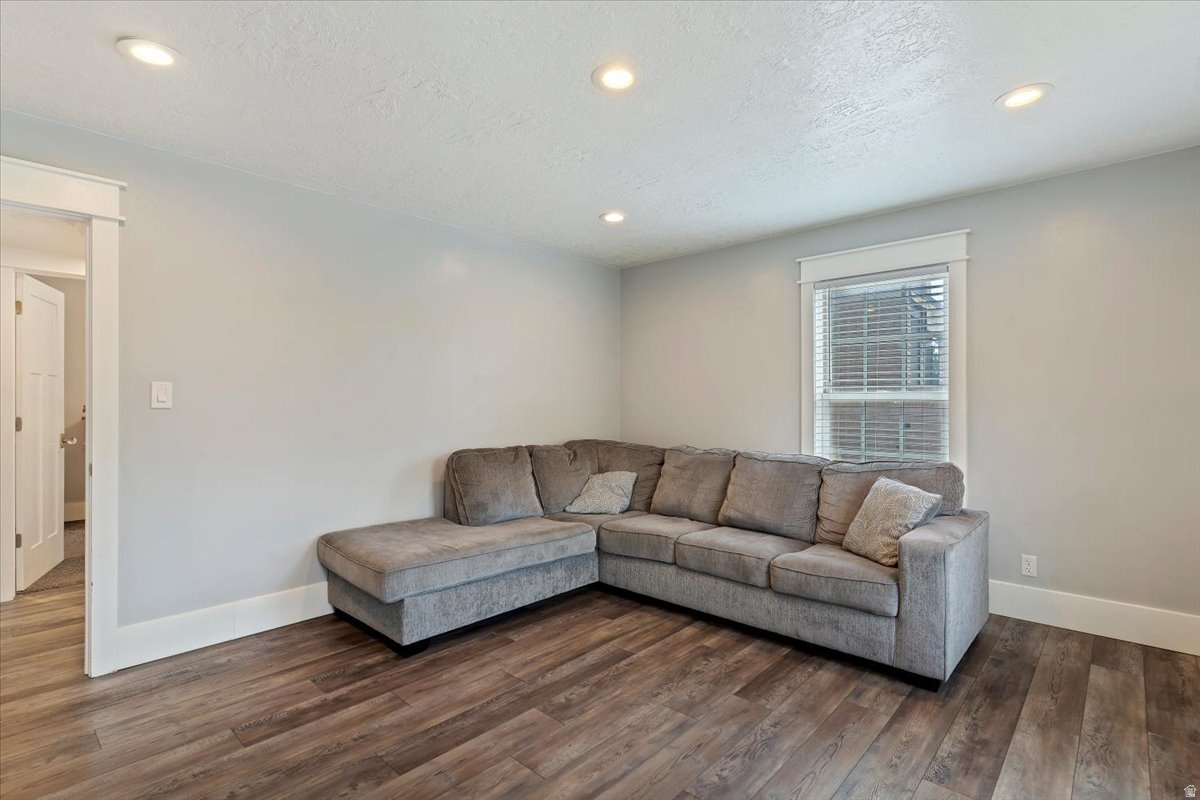 FARMINGTON ORCHARDS - Residential