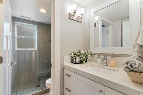 Tiny photo for 511 W 1400 N, Farmington, UT 84025 (MLS # 2150804)