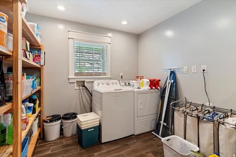 Tiny photo for 511 W 1400 N, Farmington, UT 84025 (MLS # 2150804)