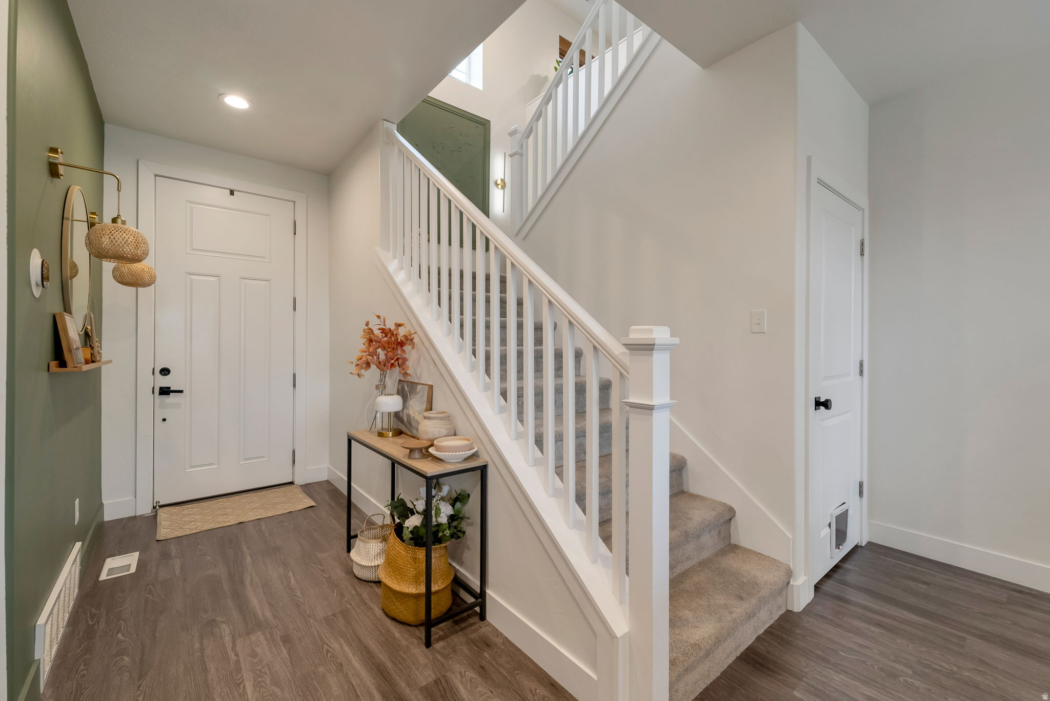 LAKESIDE - Residential